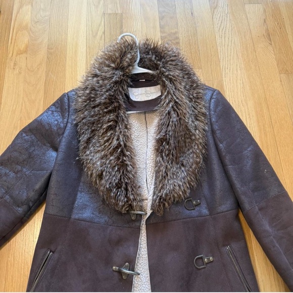 Jessica Simpson Women's Faux Fur Collar Jacket (almost famous style) jacket - Picture 4 of 7